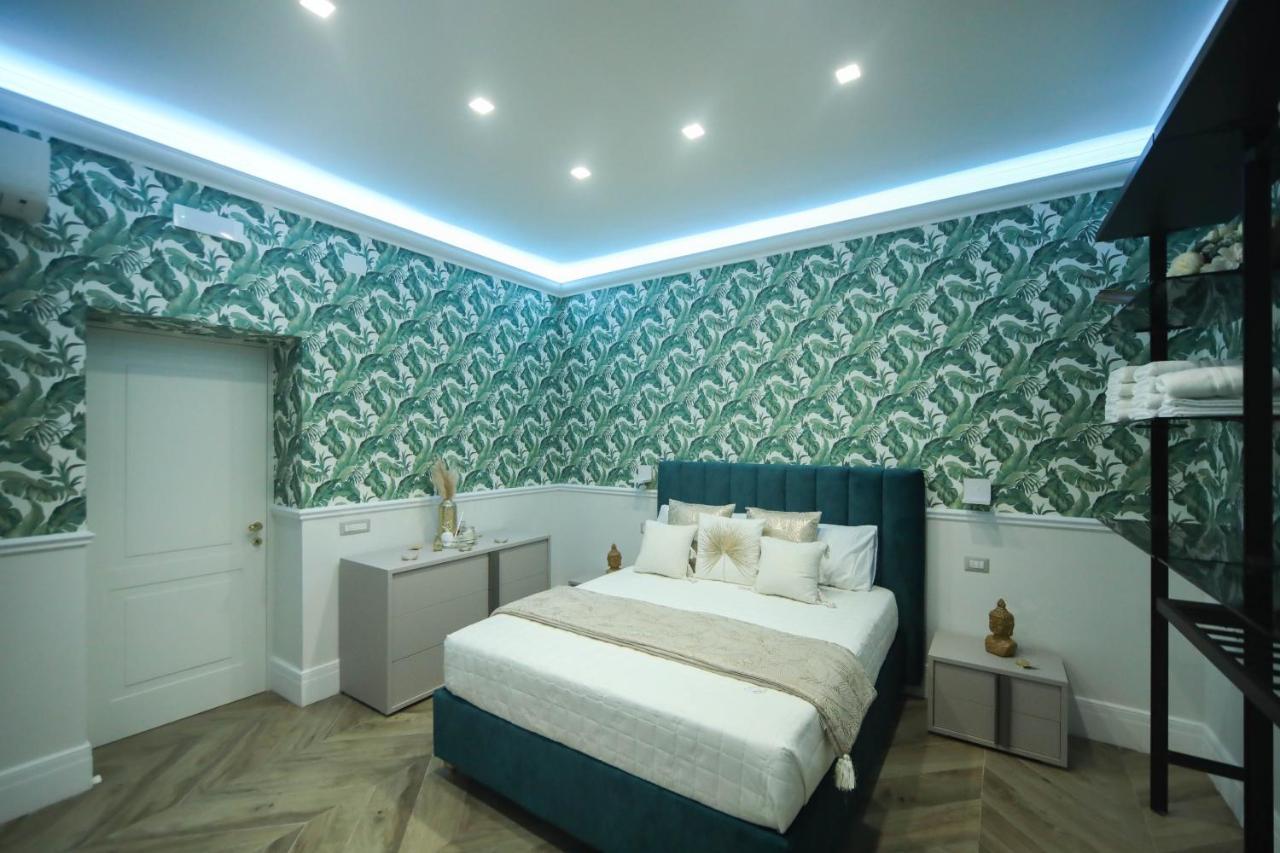 Lucrezia'S Home Кастелламмаре-ди-Стабия Экстерьер фото