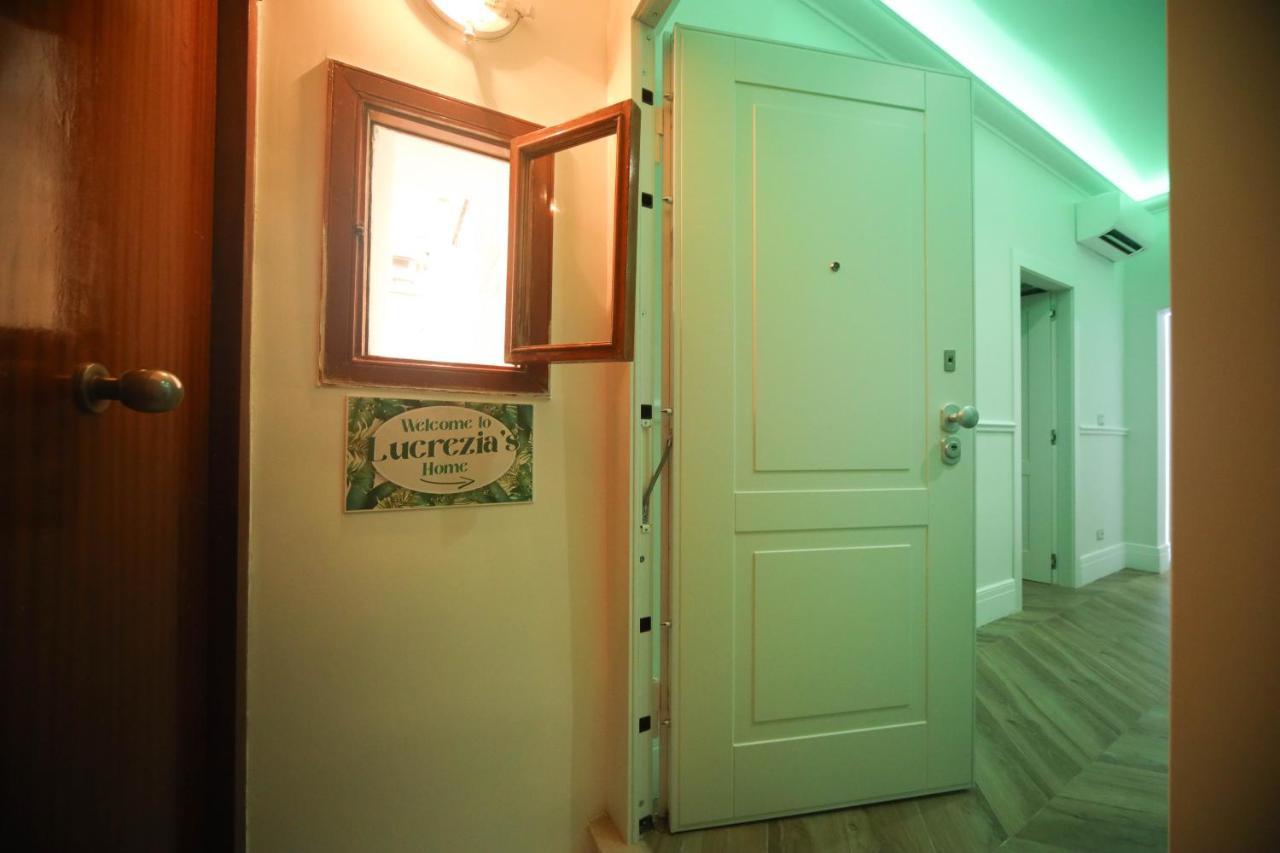 Lucrezia'S Home Кастелламмаре-ди-Стабия Экстерьер фото